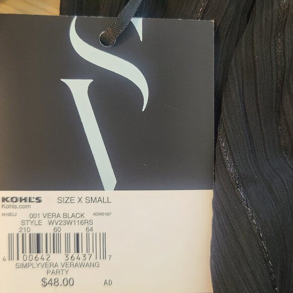 Black long sleeve with a little sparkle - Picture 3 of 3